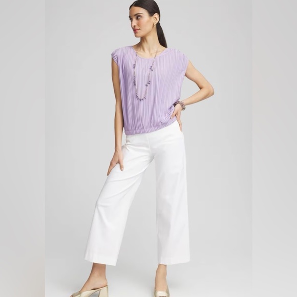 🌺 3/$30| Chico’s Pleated Bubble Hem Top - Picture 2 of 9